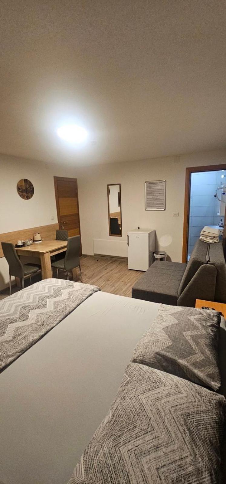 Apartmani Vesto Banyaluka Dış mekan fotoğraf